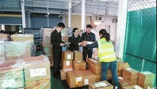 外貿(mào)企業(yè)出口防疫物資要不要經(jīng)營資質(zhì)？今天海關(guān)給出了明確答復(fù)！