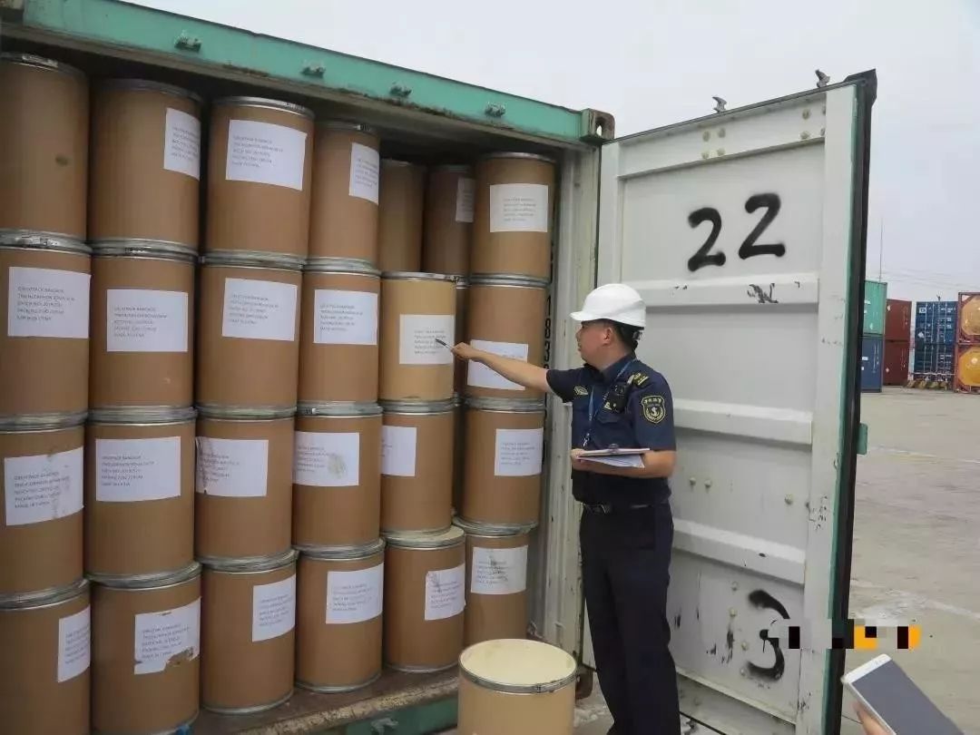 罕見丨貨主貨代報關(guān)行提供“一條龍服務(wù)”，可惜裝的是瞞報危險品！