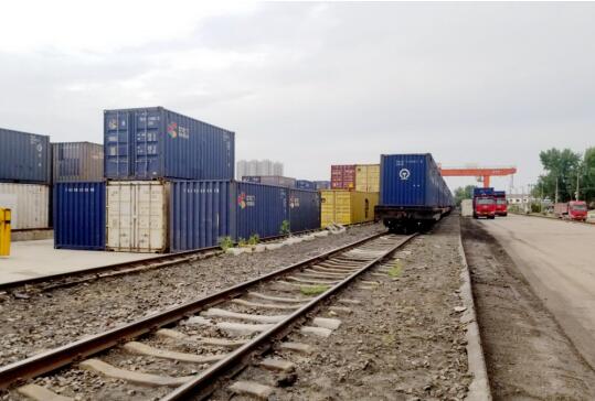 鐵路集裝箱下水運輸新模式首單亮相