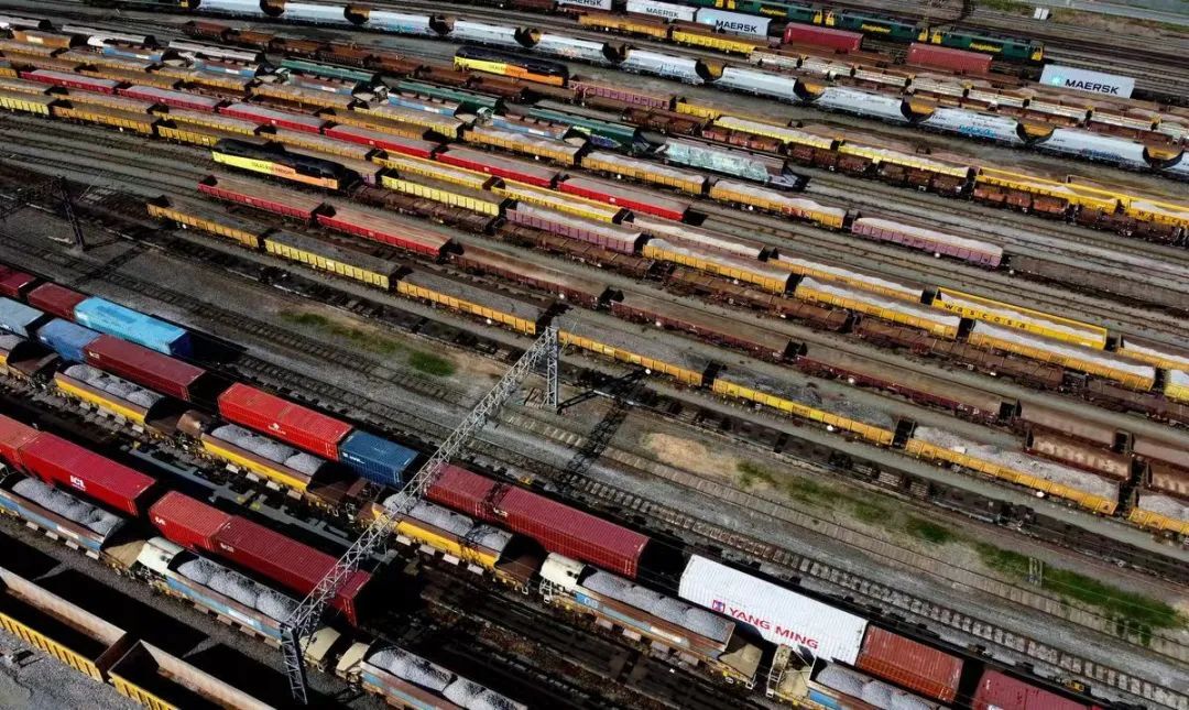 該國通脹升至40年來新高！數(shù)萬名工人舉行大罷工，交通運輸嚴(yán)重中斷